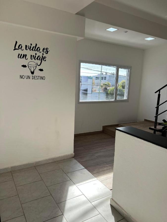Apart Trelew 5 Luaran gambar