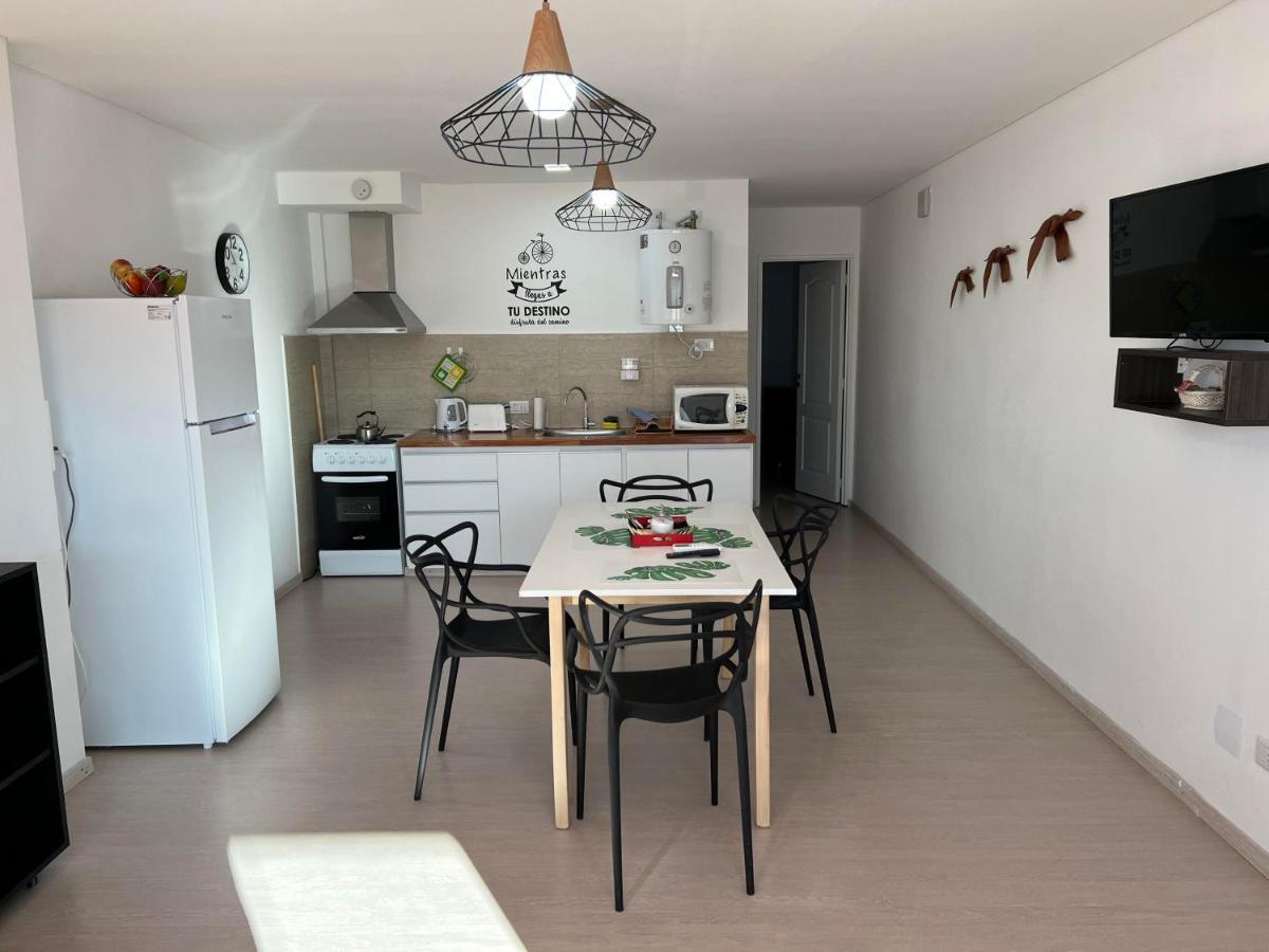 Apart Trelew 5 Luaran gambar
